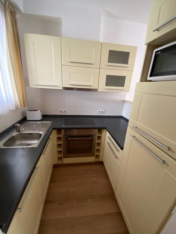 Lovag8 Apartment Boedapest Buitenkant foto